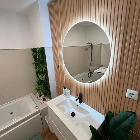 דירה & House - Wifi - Ac - Swimming Pool - By Bedzy